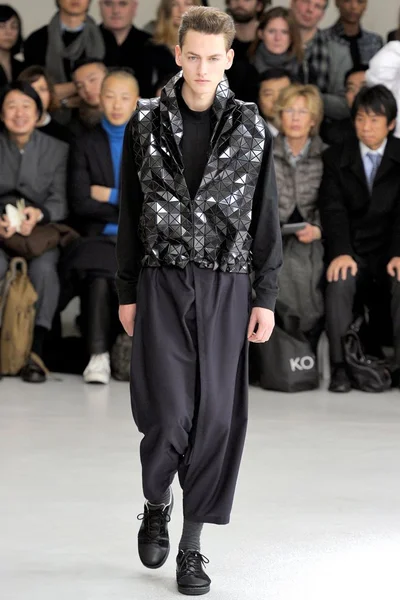 Look 34